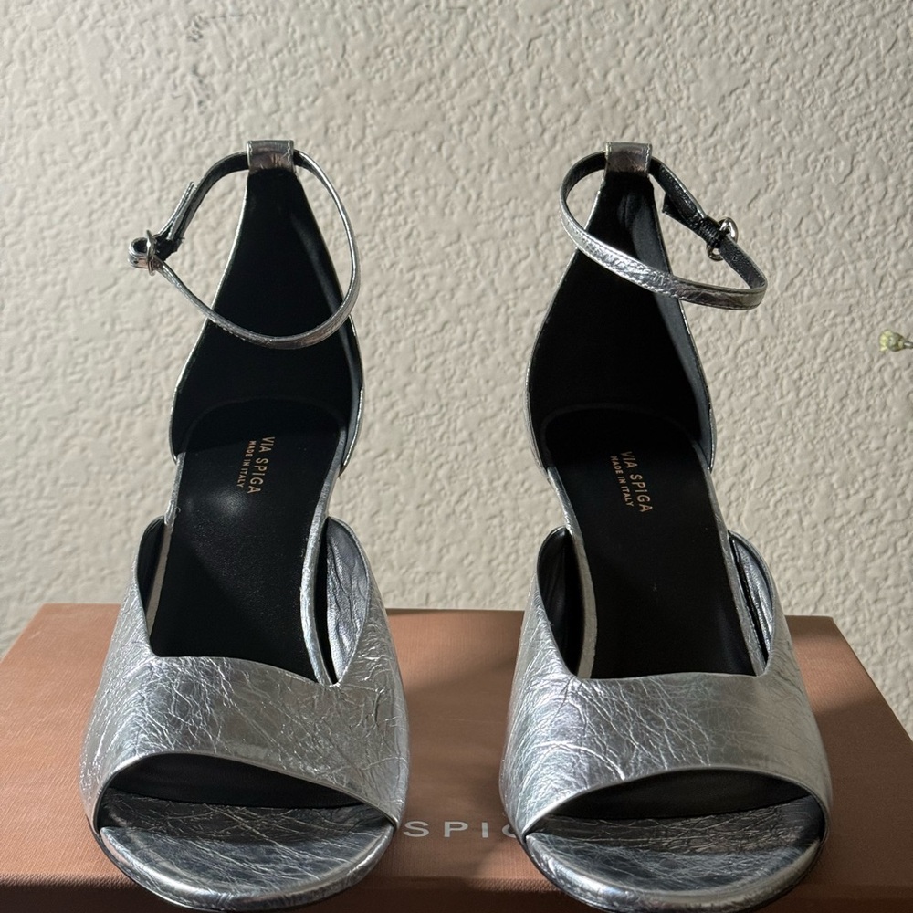 Via Spiga’s Jennie Sandals